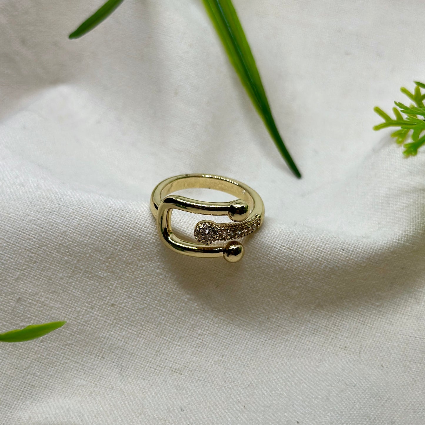 Anillo Broche Dorado