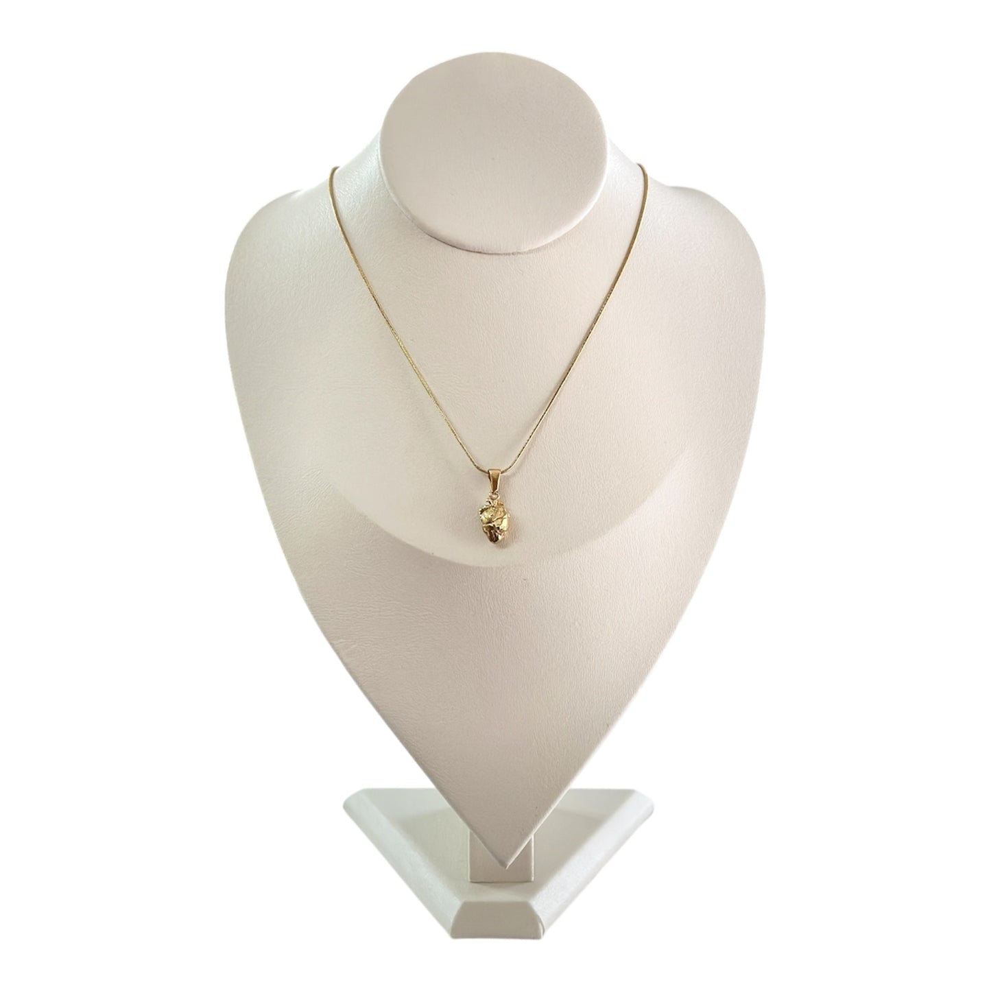 Collar Corazón Anátomico Dorado