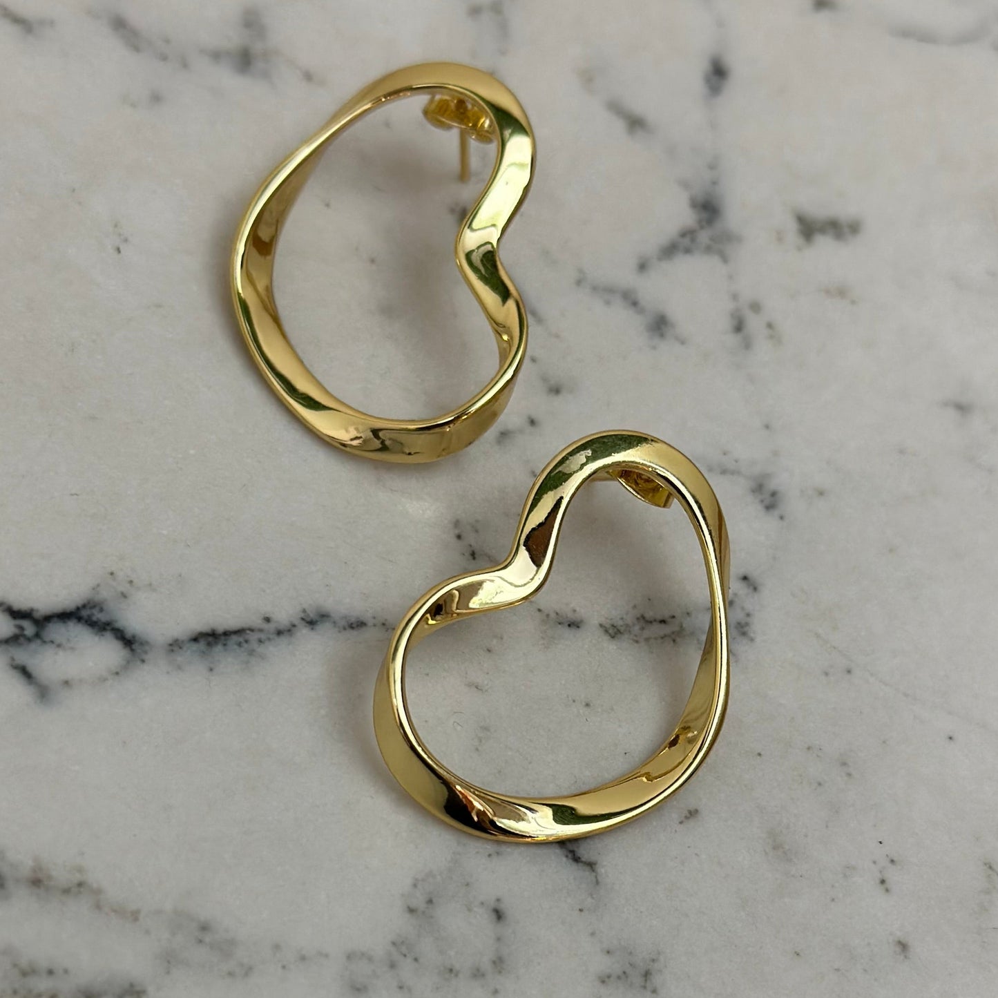 Aretes Liquid Dorados