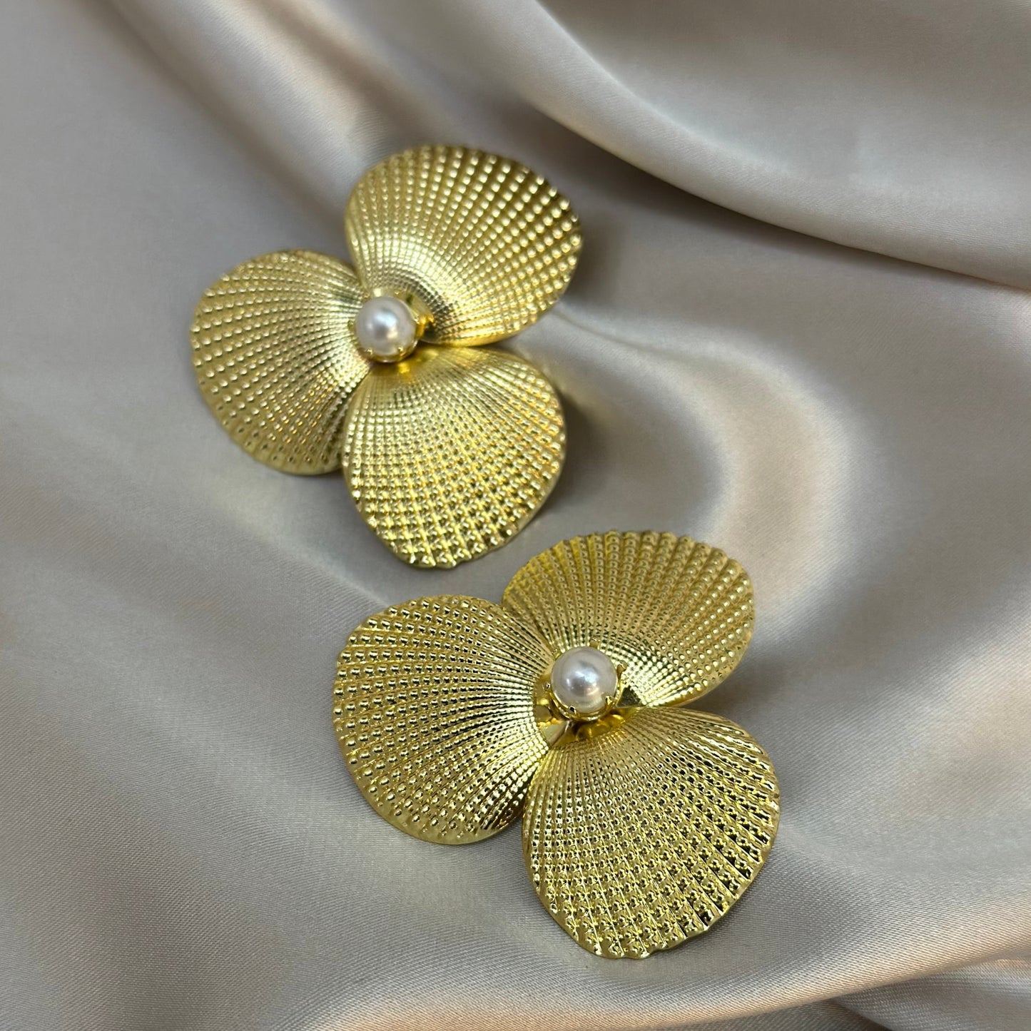 Aretes Sakura