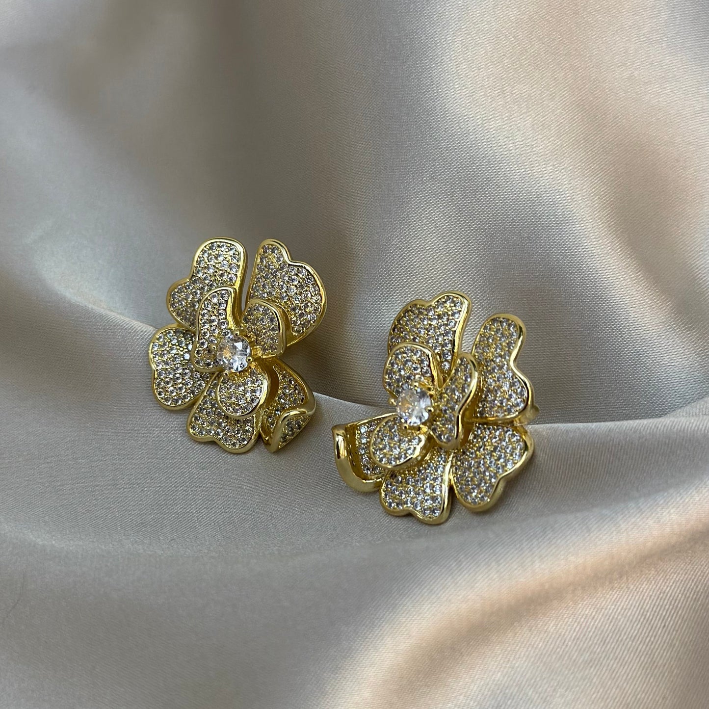 Aretes Dalia