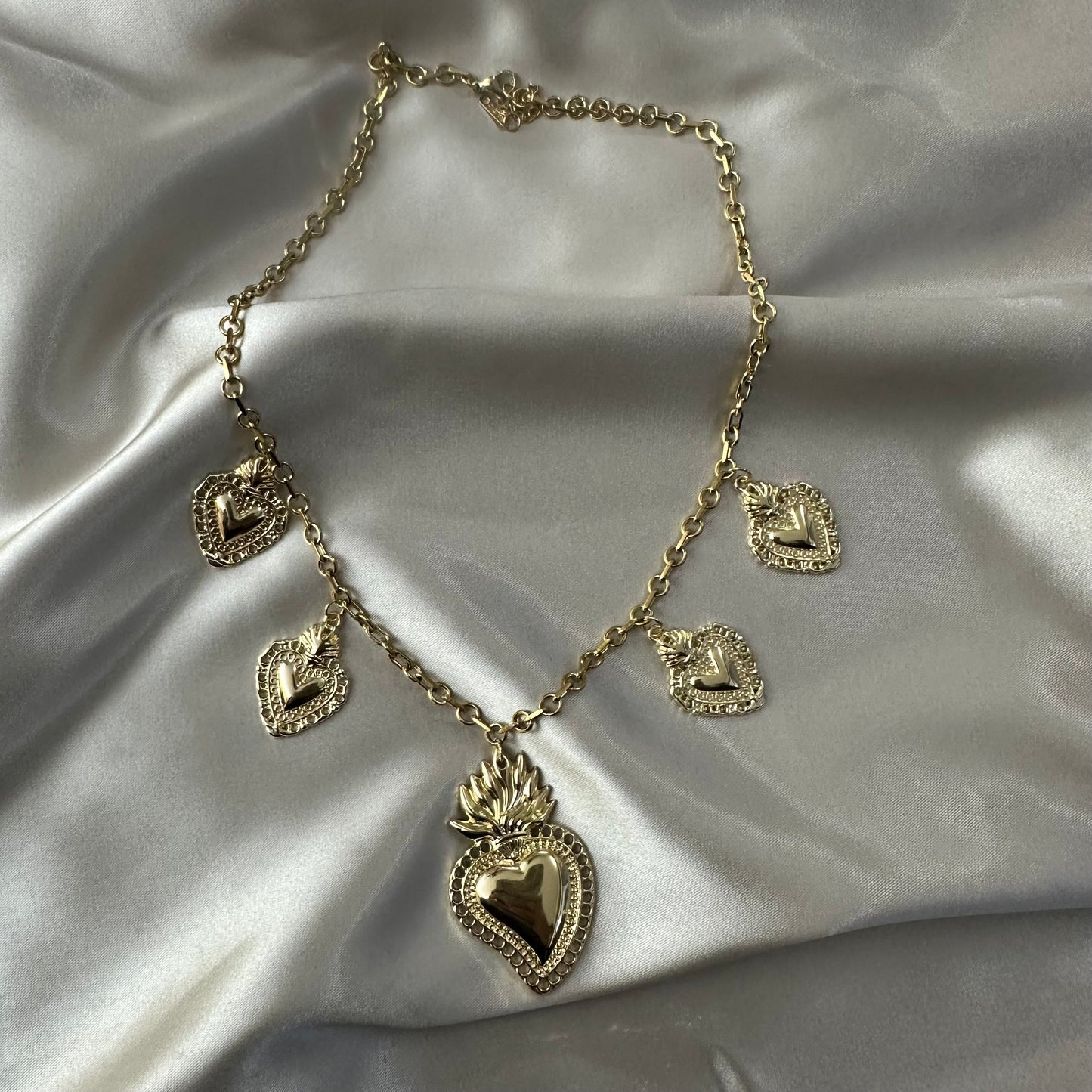 Collar Corazones Dorados