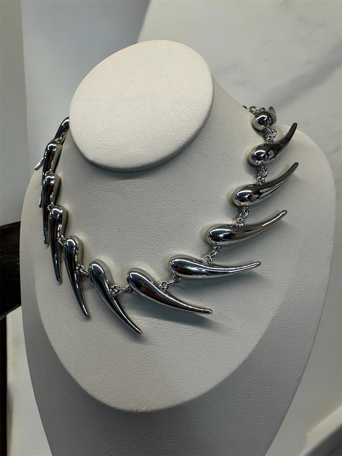 Collar Nilo