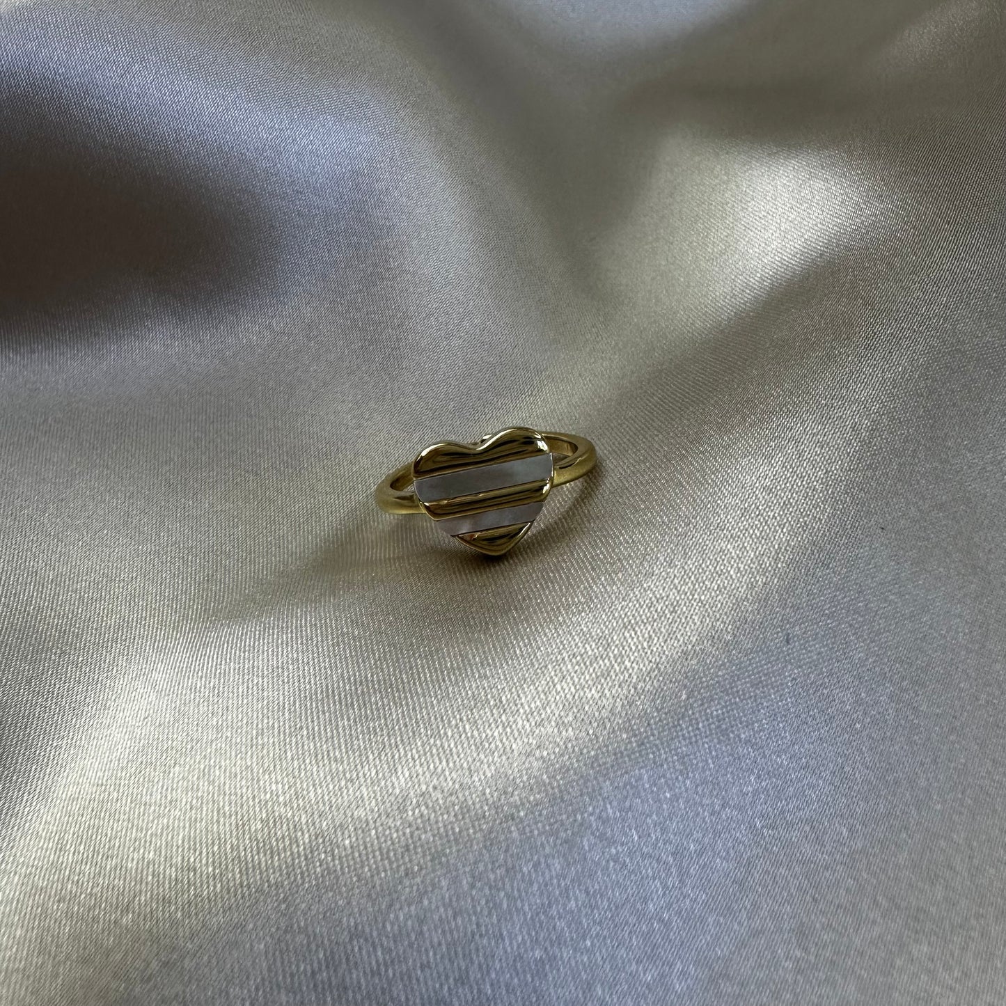 Anillo Corazón Madre Perla
