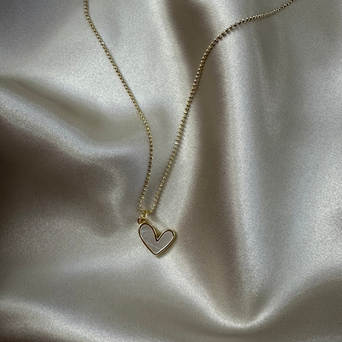 Collar Corazón Madre Perla