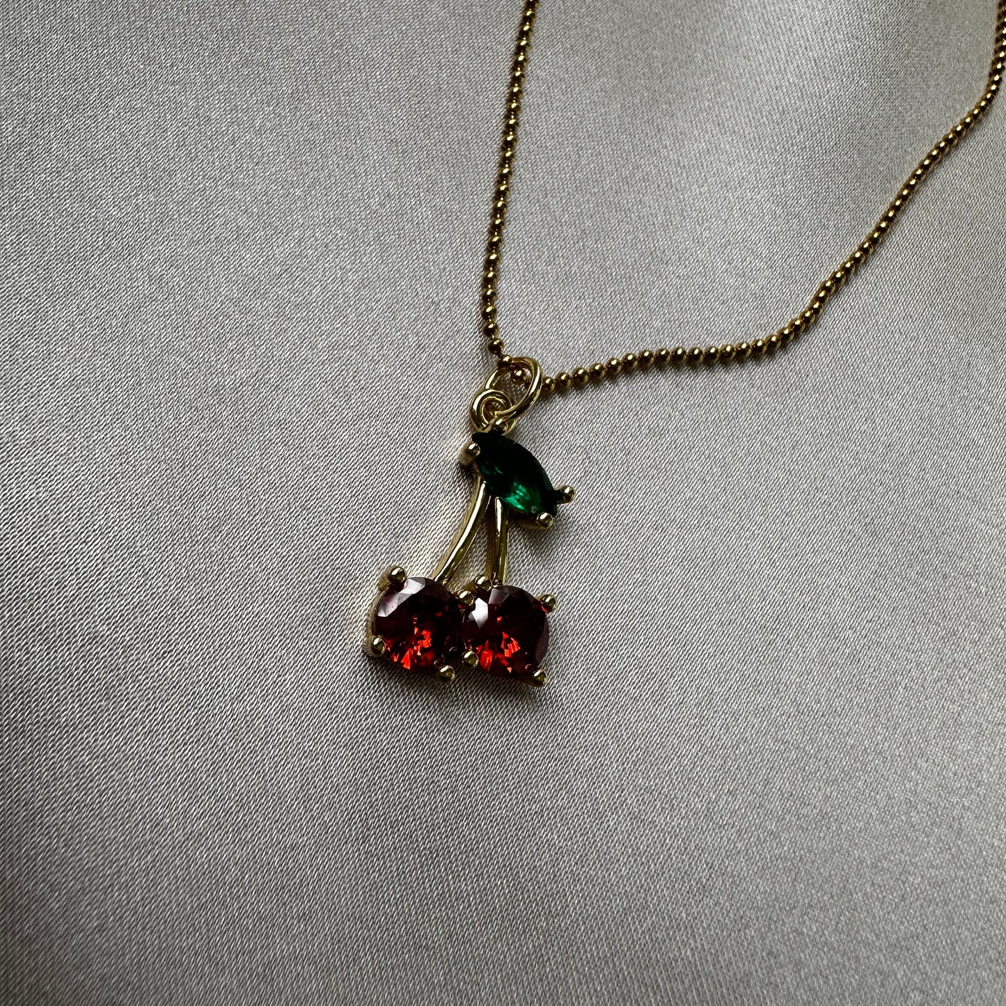 Collar Cherry Mini