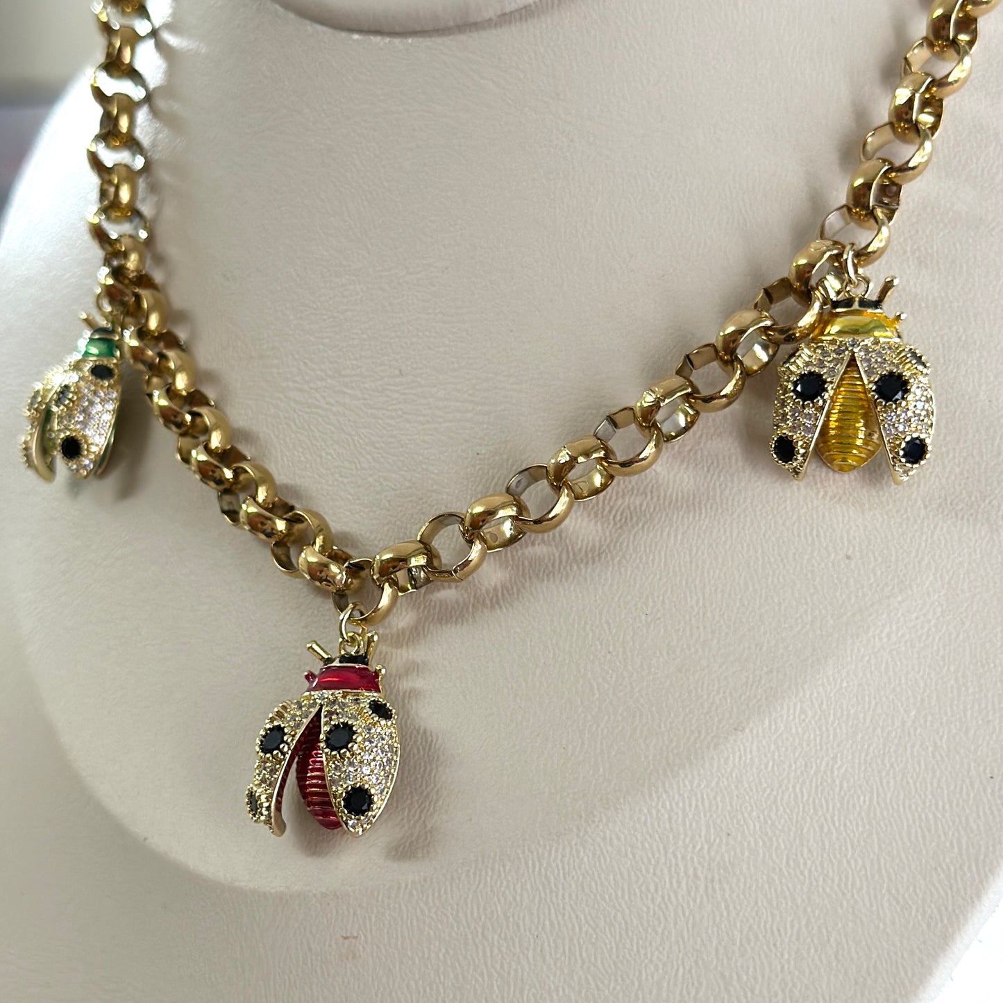 Gargantilla Catarinas